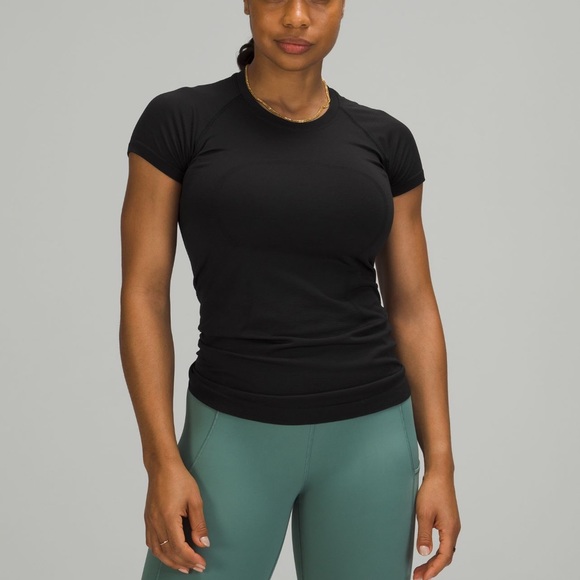Lululemon Swiftly Tech Short Sleeve 2.0 - Picture 1 of 5
